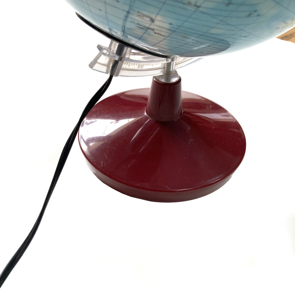 Ancienne lampe globe terrestre datant des années 70/80